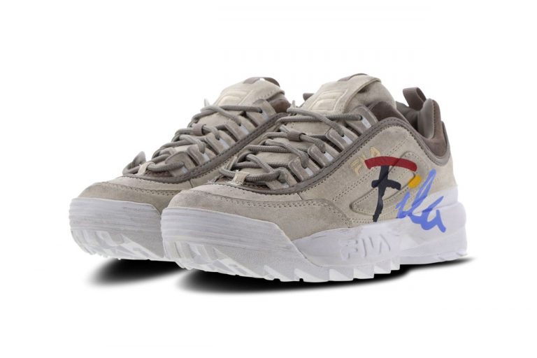 fila disruptor distressed